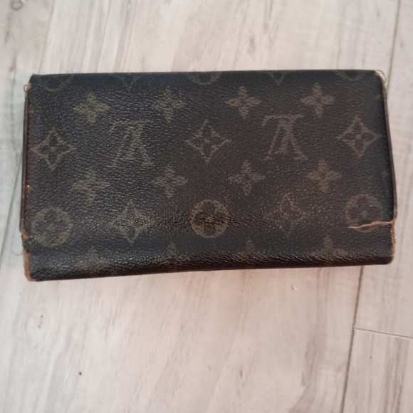 Louis Vuitton Monogram Porte Tresor International Long Trifold Wallet - Picture 6 of 16